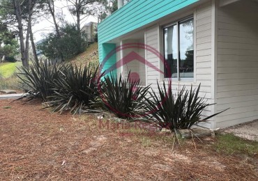 CASA AQUA COSTA ESMERALDA BARRIO DEPORTIVO